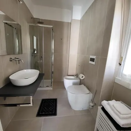 Casa Quarte Lido -self Check In- Guest house *